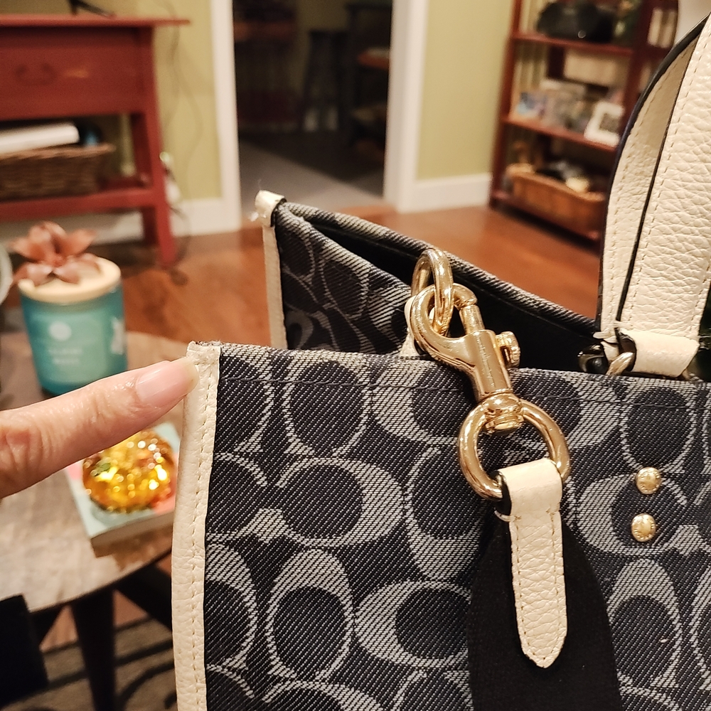 Coach Denim Blue and Cream Large Signature Tote Bag - Picture 3 of 15